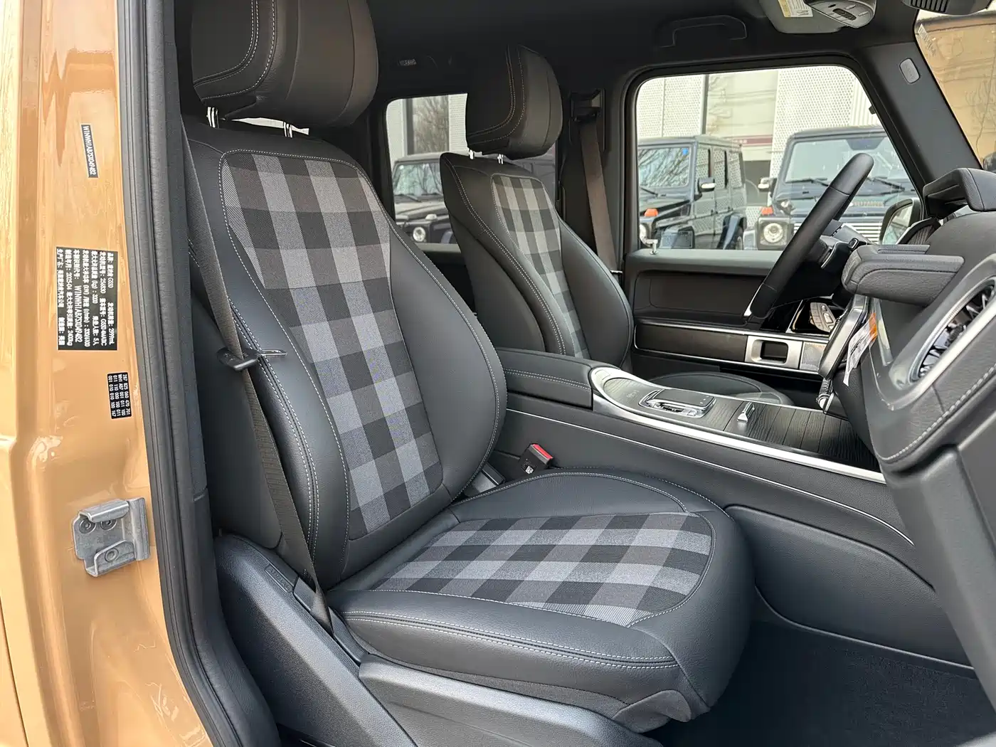 Mercedes-Benz G-Class 2025 G 500 фото 13