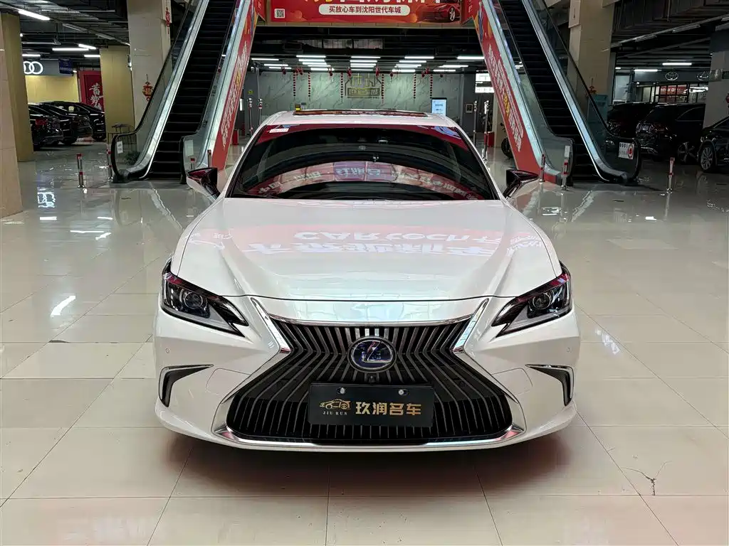 Lexus ES 2018 300h Excellence Edition China VI фото 2