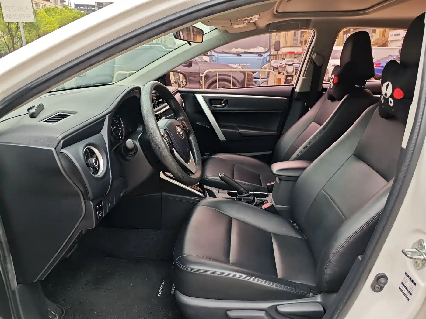Toyota Corolla 2022 Hybrid 1.8L E-CVT Pioneer Edition фото 8