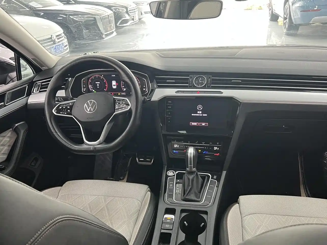 Volkswagen Magotan 2023 2 Million Units Anniversary Edition 330TSI DSG Leading Type фото 10