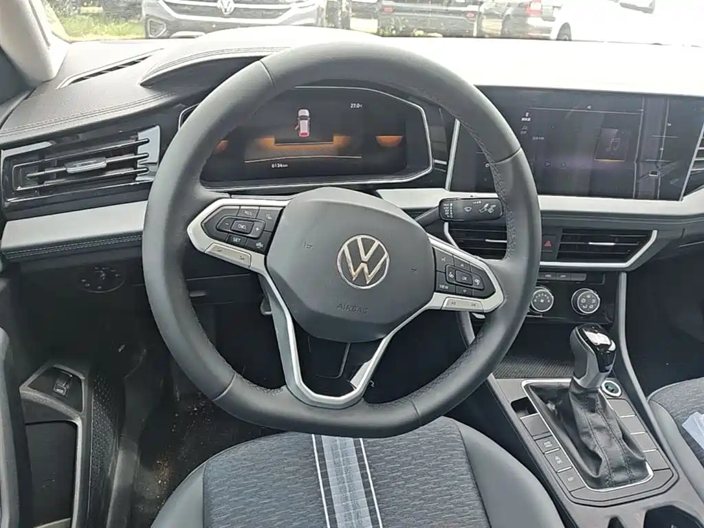 Volkswagen Sagitar 2025 200TSI DSG Flying Leap Edition фото 16