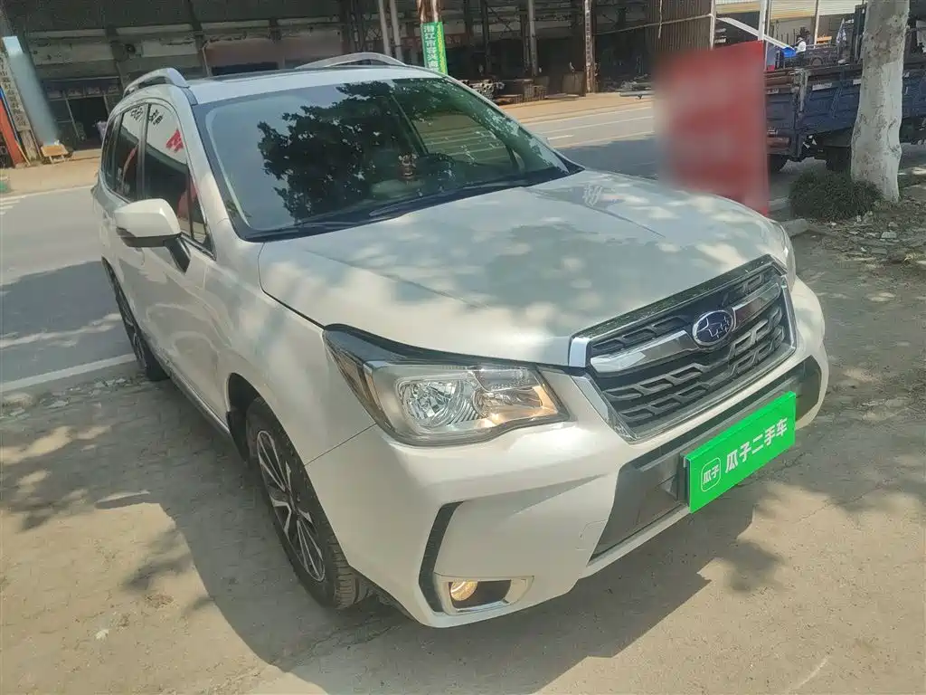 Subaru Forester 2016 2.0i Fashion Navigation Edition фото 4