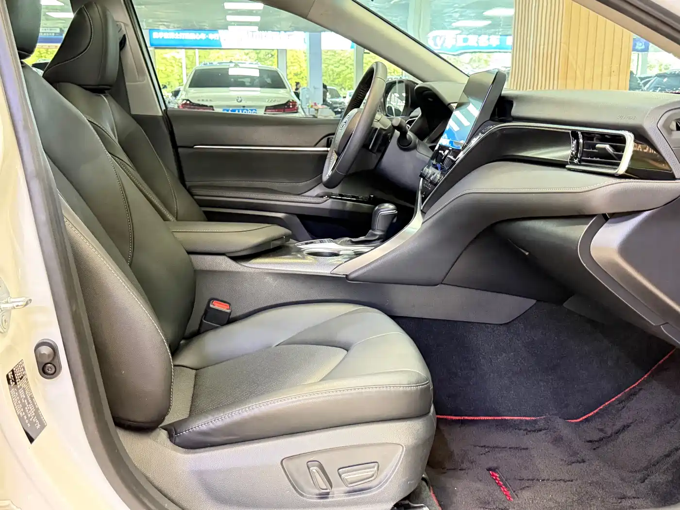 Toyota Camry 2023 2.5S Trend Edition фото 11