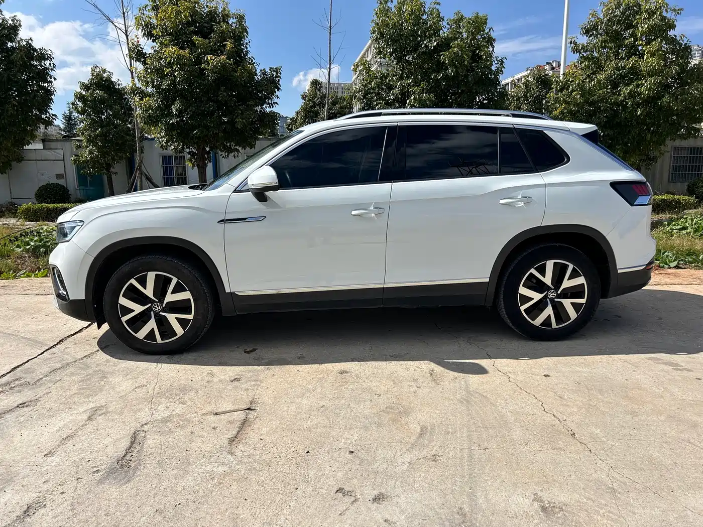 Volkswagen Tayron 2023 300TSI 2WD Luxury Plus Advanced Edition фото 4