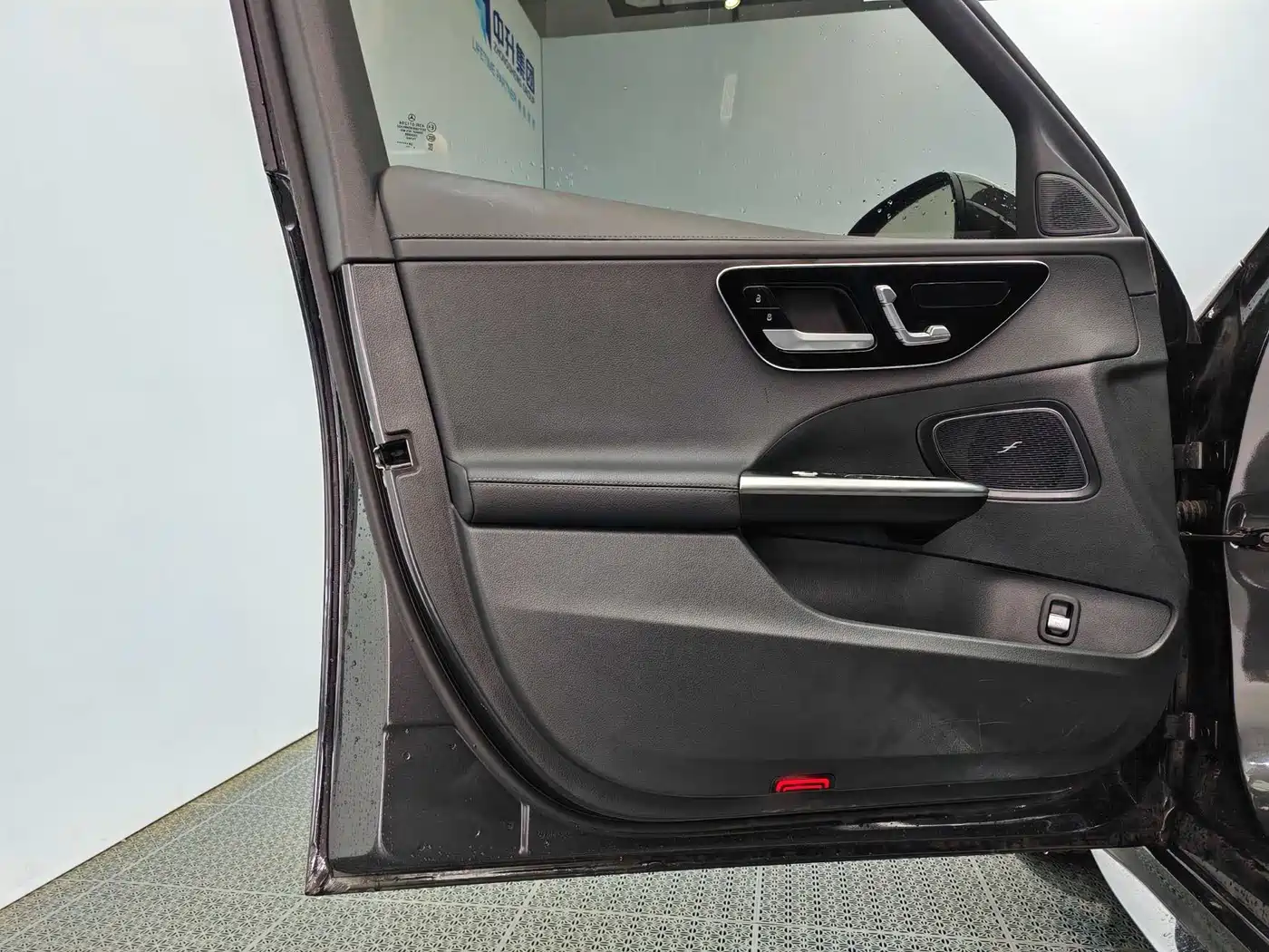 Mercedes-Benz C-Class 2024 Facelift C 260 L Sport фото 13