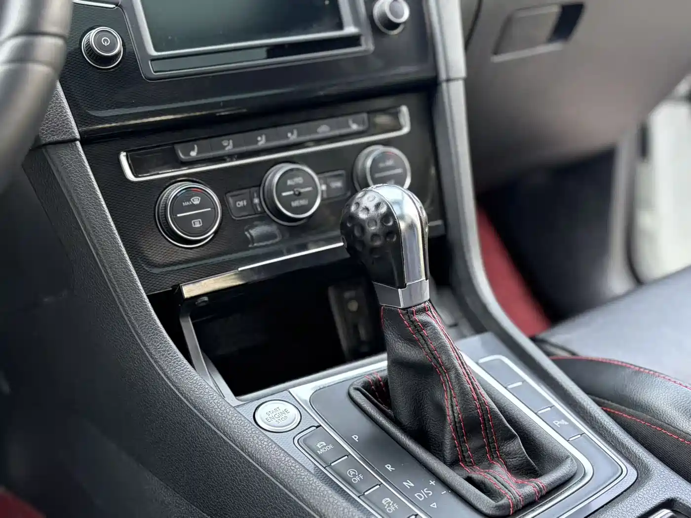 Volkswagen Golf GTI 2016 2.0TSI GTI фото 17