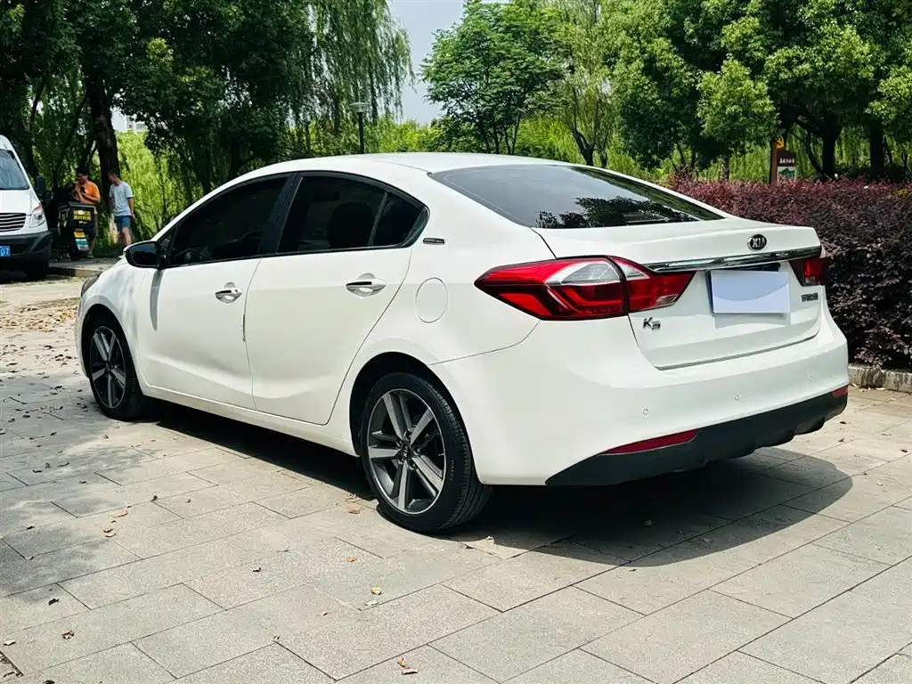 Kia K3 2017 1.6L Automatic 15th Anniversary Special GLS фото 18