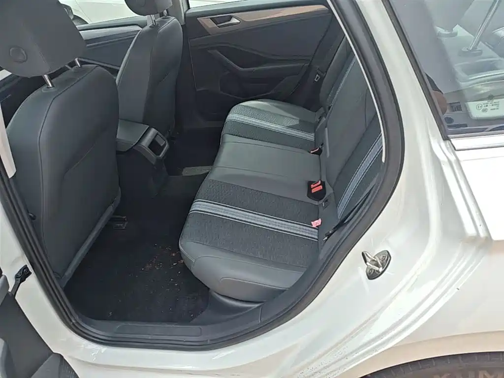 Volkswagen Sagitar 2025 200TSI DSG Flying Leap Edition фото 23
