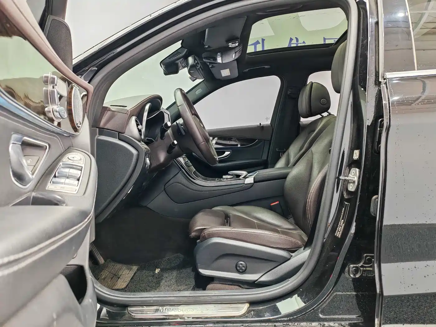 Mercedes-Benz GLC 2016 GLC 260 4MATIC Luxury фото 11