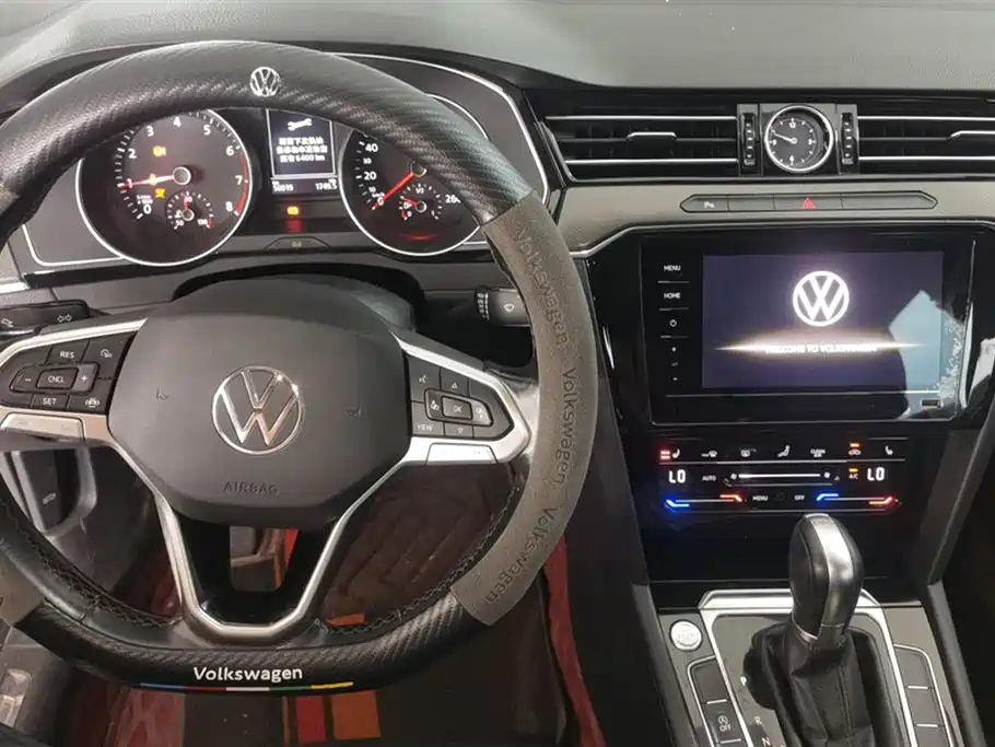 Volkswagen Magotan 2020 330TSI DSG Leading фото 12