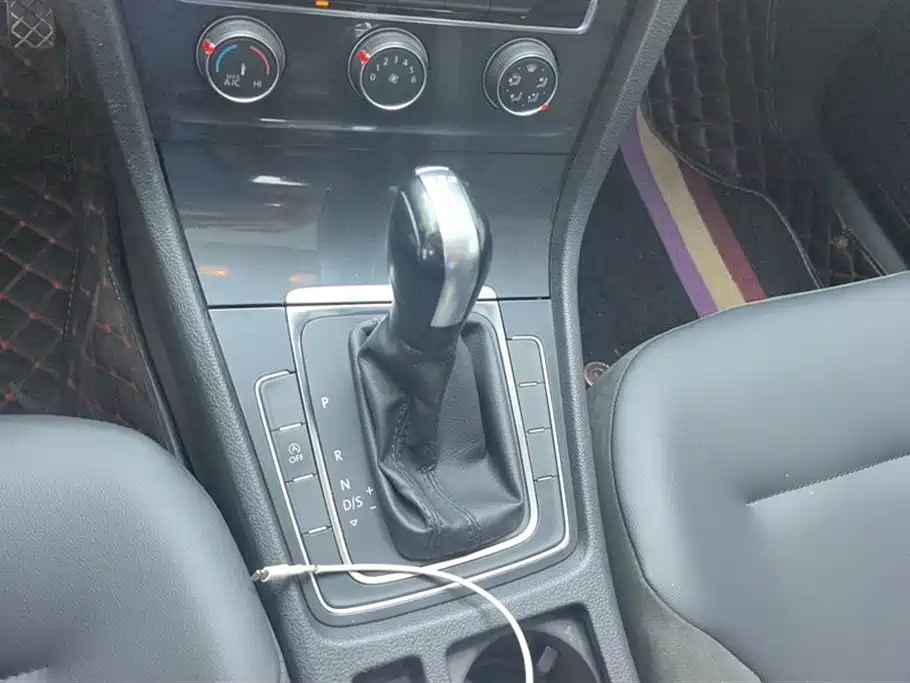 Volkswagen Golf 2020 280TSI DSG Comfort фото 16