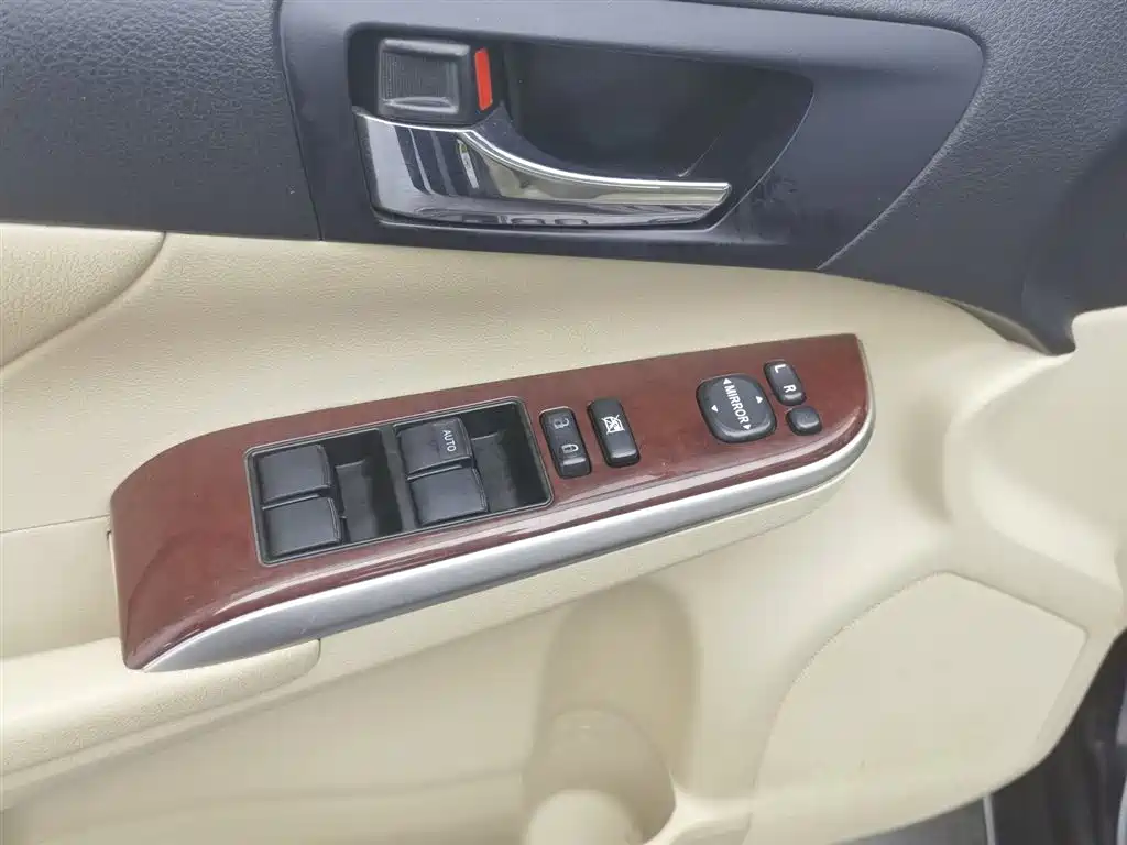 Toyota Camry 2013 2.0G Comfort фото 9