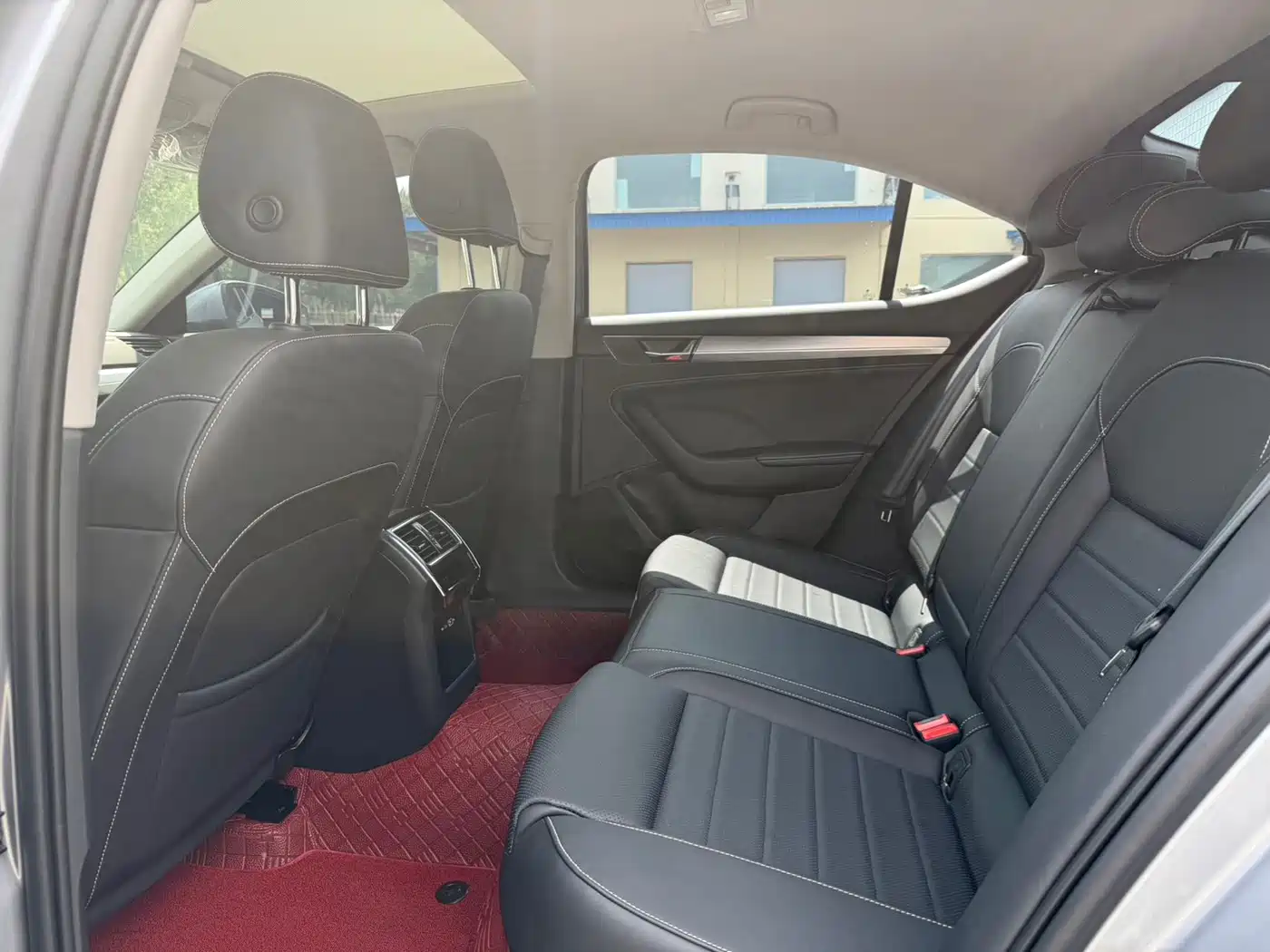 Škoda Superb 2025 Model TSI280 DSG Premium Edition 8