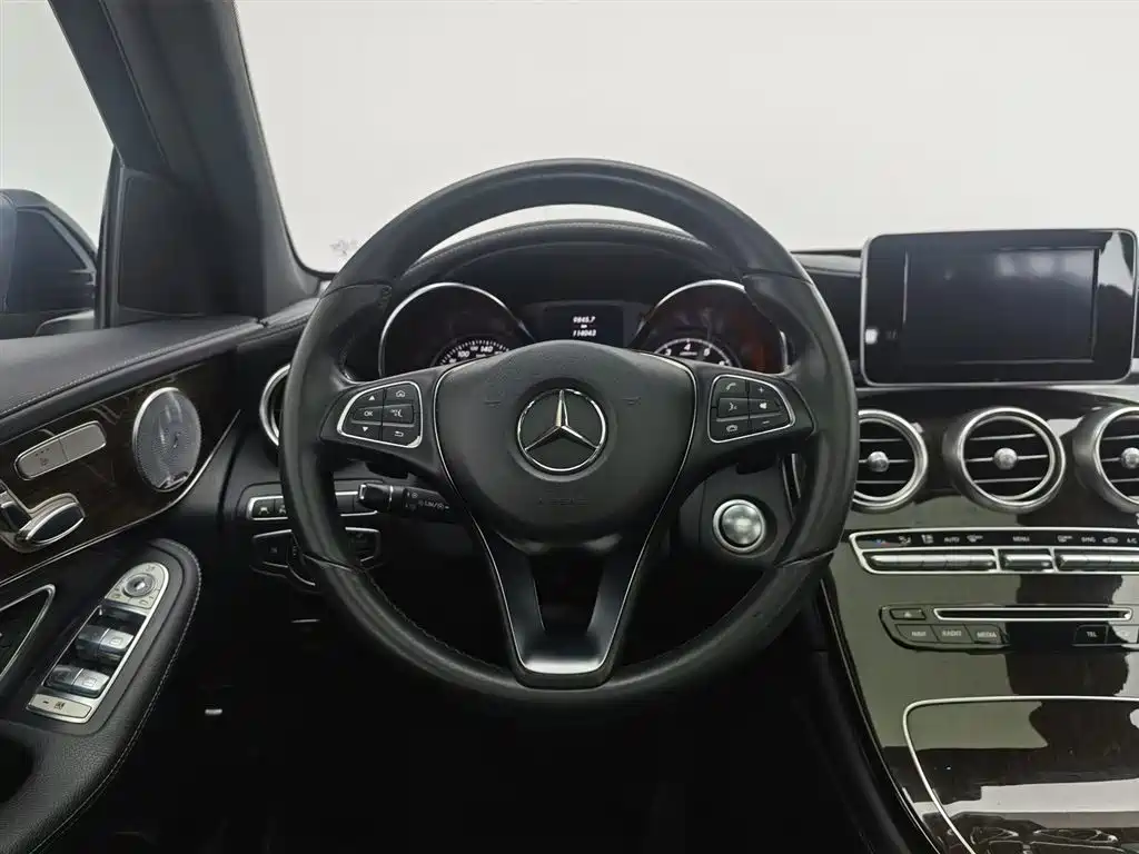 Mercedes-Benz GLC 2017 GLC 260 4MATIC Luxury фото 11