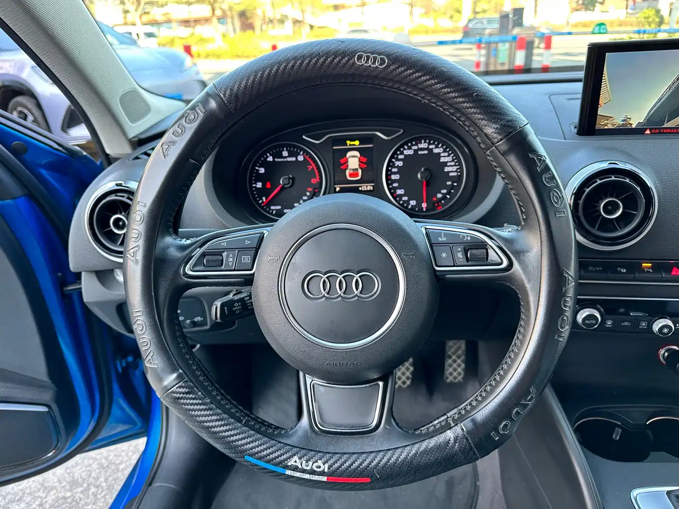 Audi A3 2016 Limousine 40 TFSI Luxury фото 16