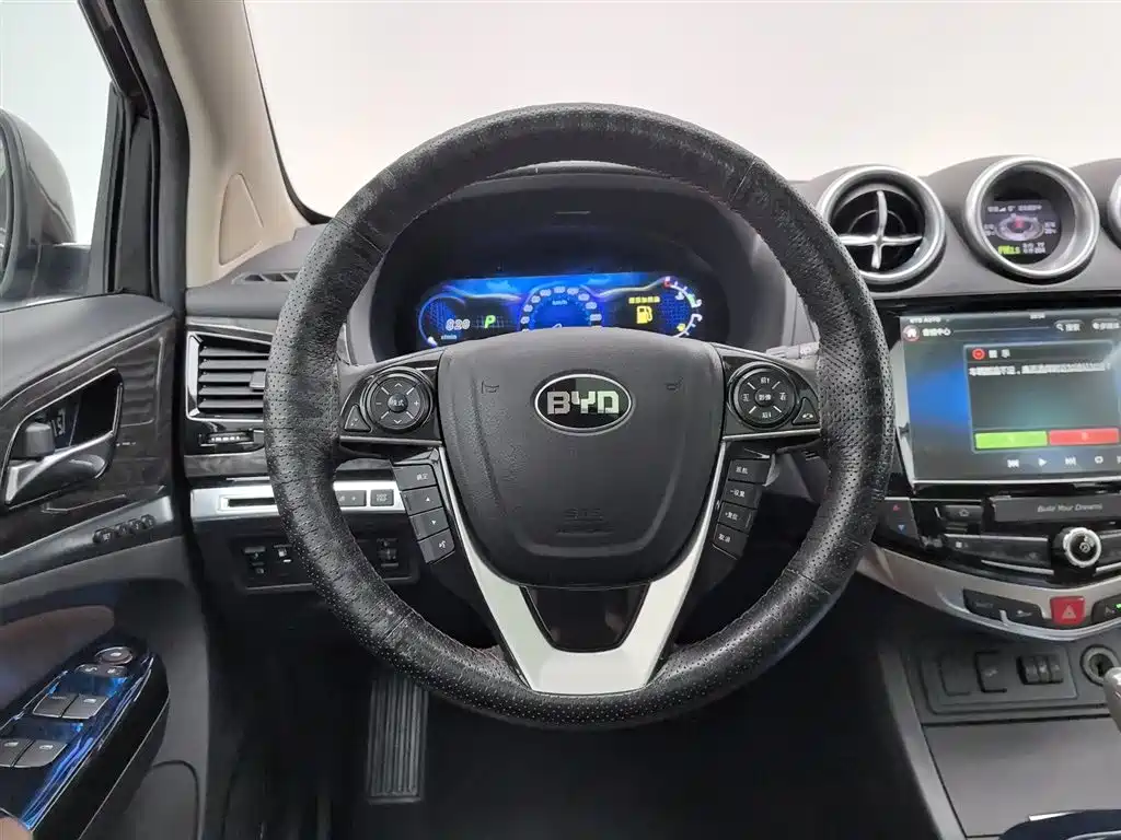 BYD S7 2016 2.0T Automatic Flagship Plus фото 11