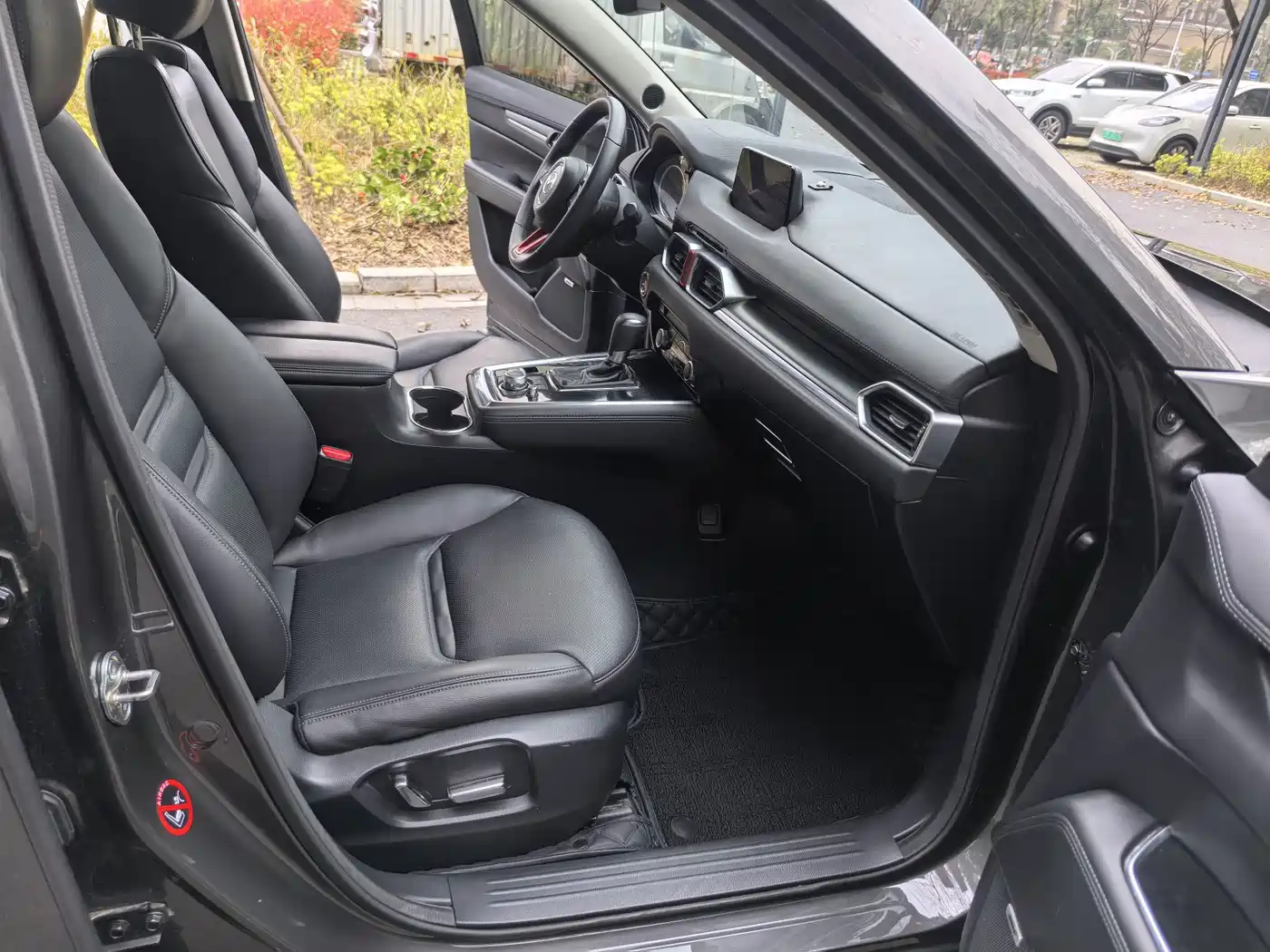 Mazda CX-8 2019 2.5L AWD Premium Model фото 9