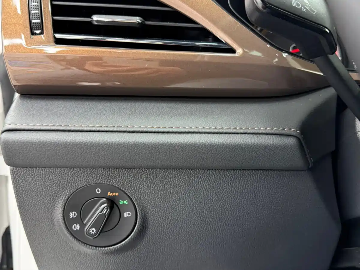 Volkswagen Tharu 2021 280TSI 2WD Luxury Plus фото 15