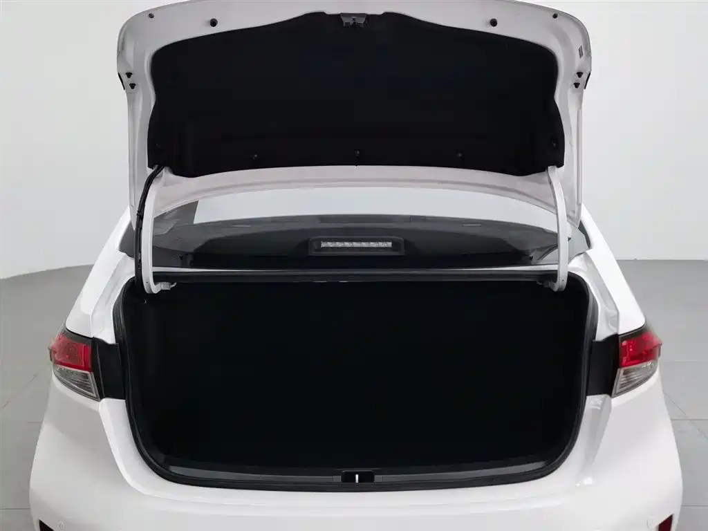 Toyota Levin 2022 185T CVT Luxury Edition фото 16