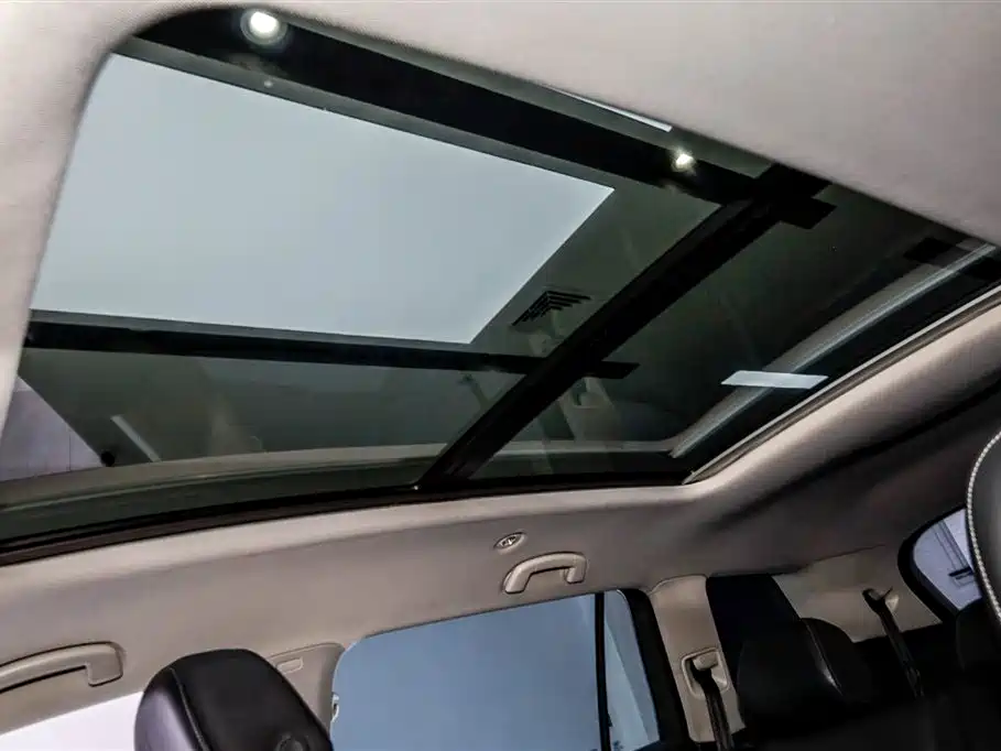 Audi Q6 2024 40 TFSI quattro Cloud View Yulin Package 7-seater фото 12