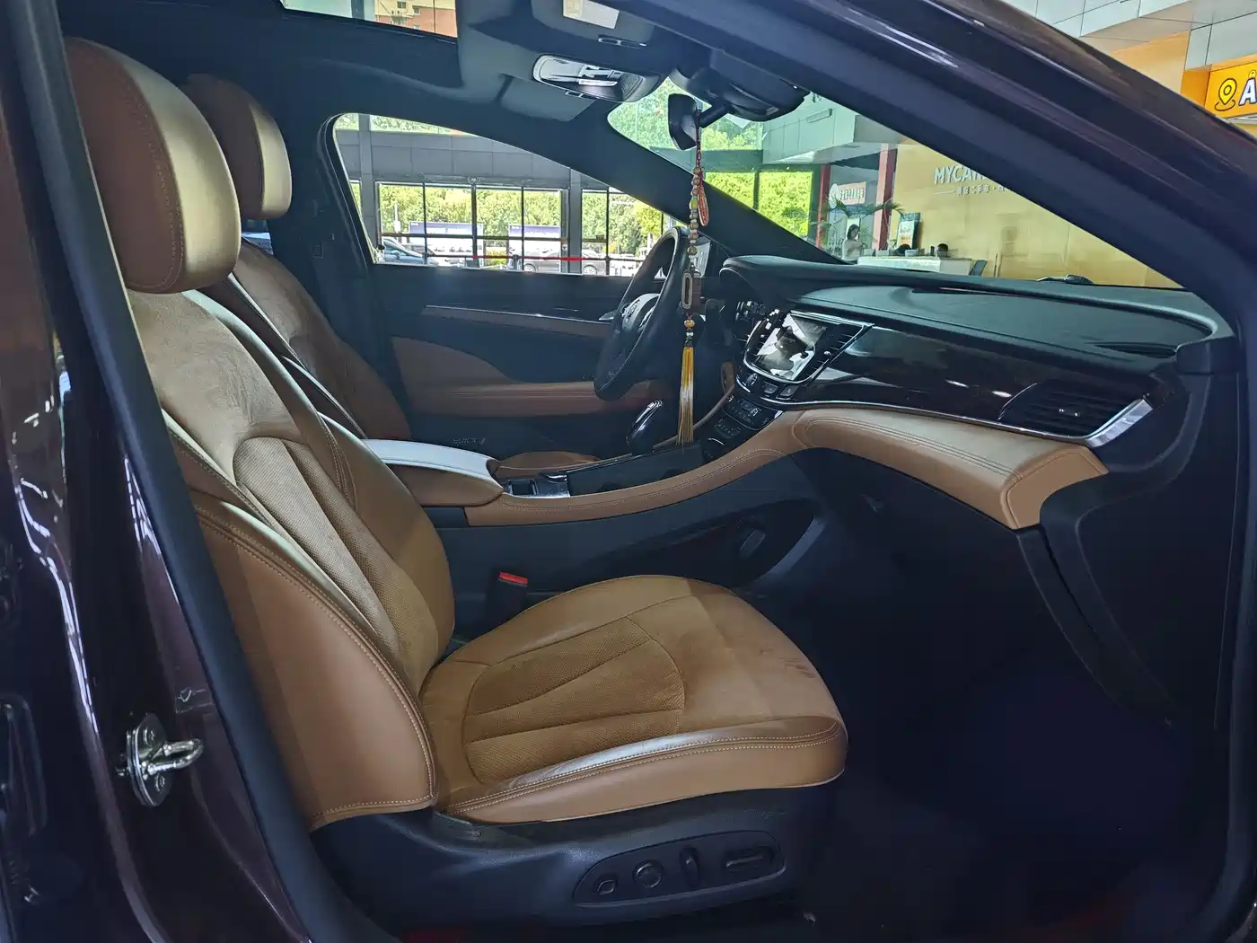 Buick LaCrosse 2016 20T Luxury фото 14