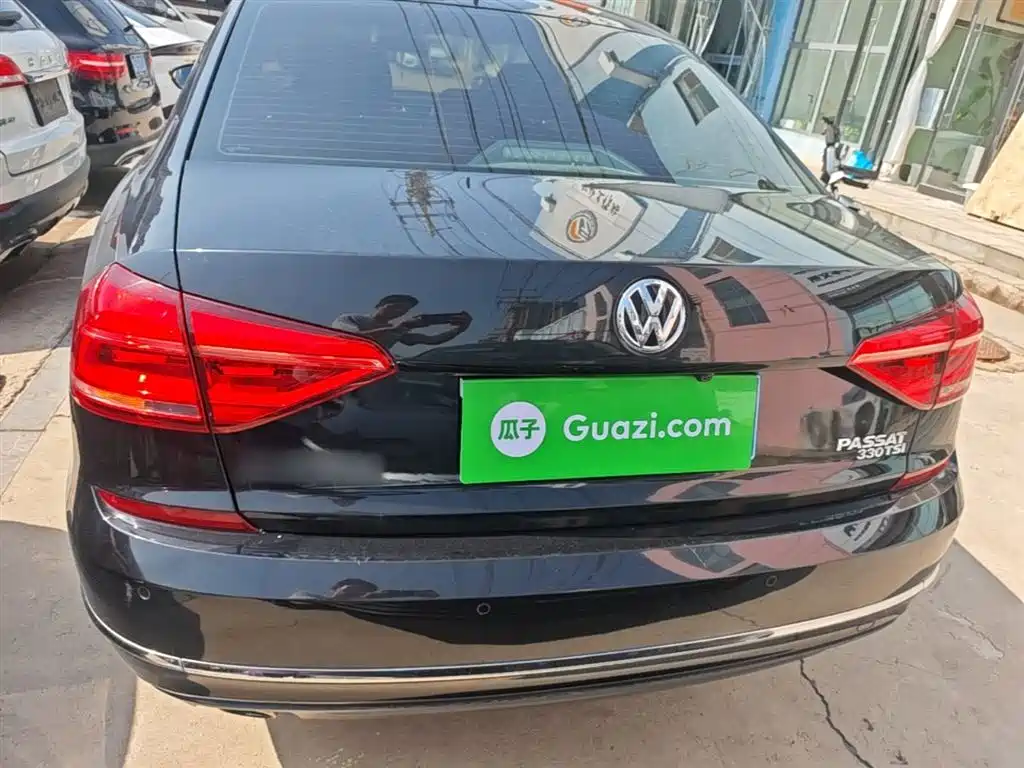 Volkswagen Passat 2017 330TSI DSG Prestige фото 6