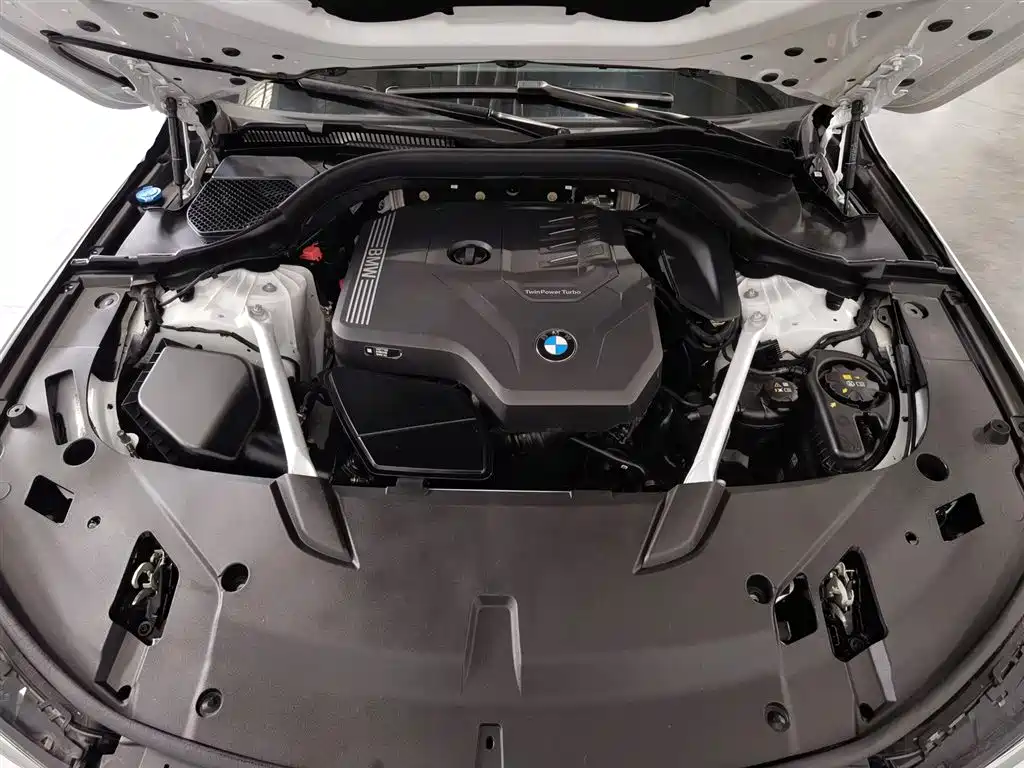 BMW 6 Series GT 2022 Model 630i M Sport Package фото 6