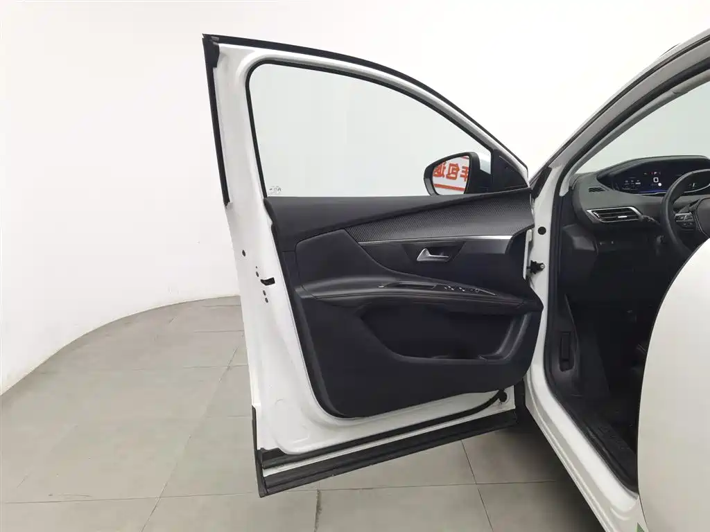 Peugeot 5008 2017 380THP 7-seat Elite Edition фото 8