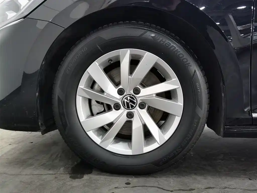 Volkswagen Passat New Energy 2022 430PHEV Hybrid Business Edition фото 17