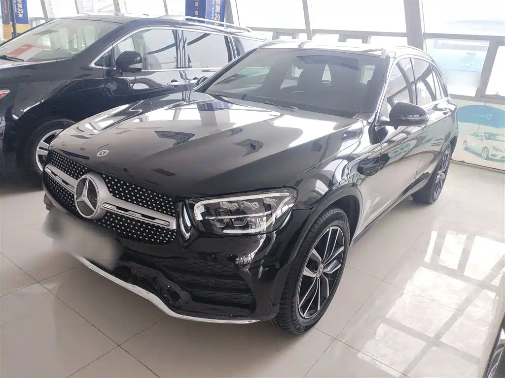 MERCEDES-BENZ GLC