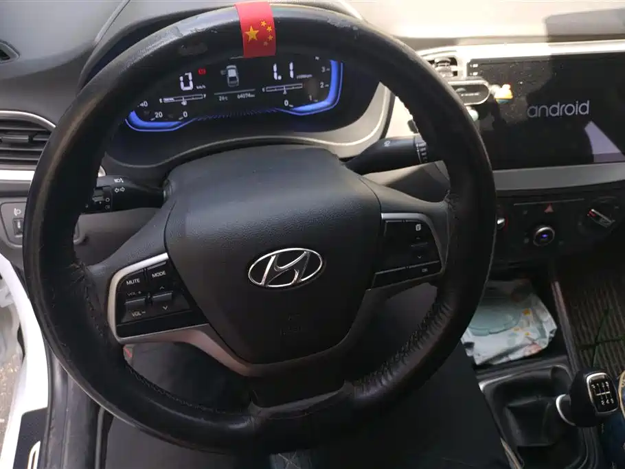 Hyundai Verna 2020 1.4L Manual GLS Cool Edition фото 15