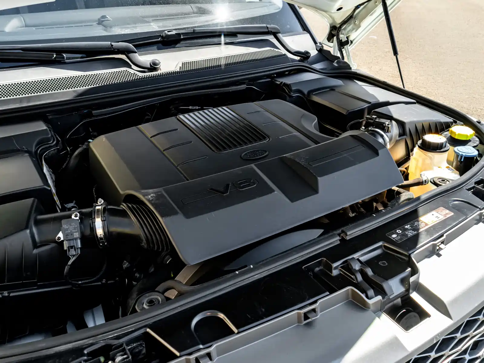 صورة 21 - Land Rover Range Rover Sport