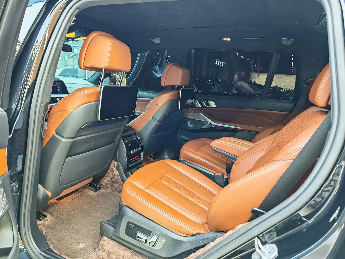 BMW X7 2020 xDrive40i Executive M Sport Package фото 11