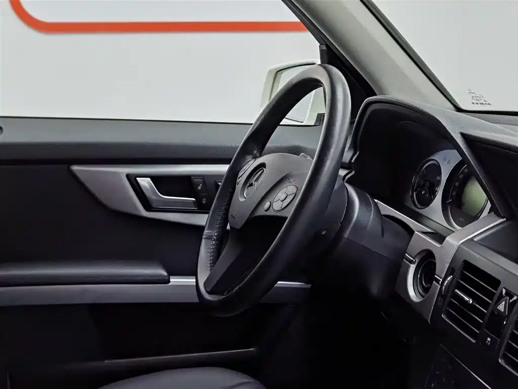Mercedes-Benz GLK-Class 2012 GLK 300 4MATIC Dynamic фото 22