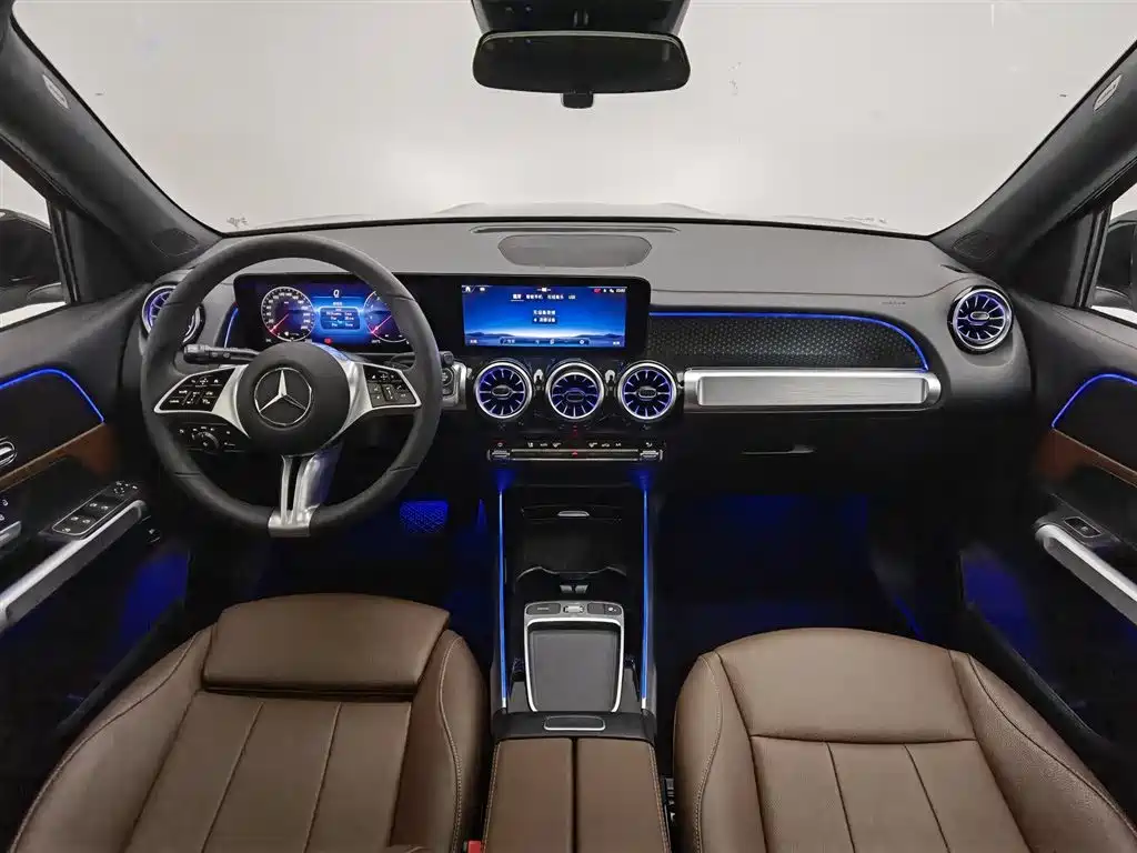 Mercedes-Benz GLB 2024 Facelift GLB 220 Dynamic фото 5