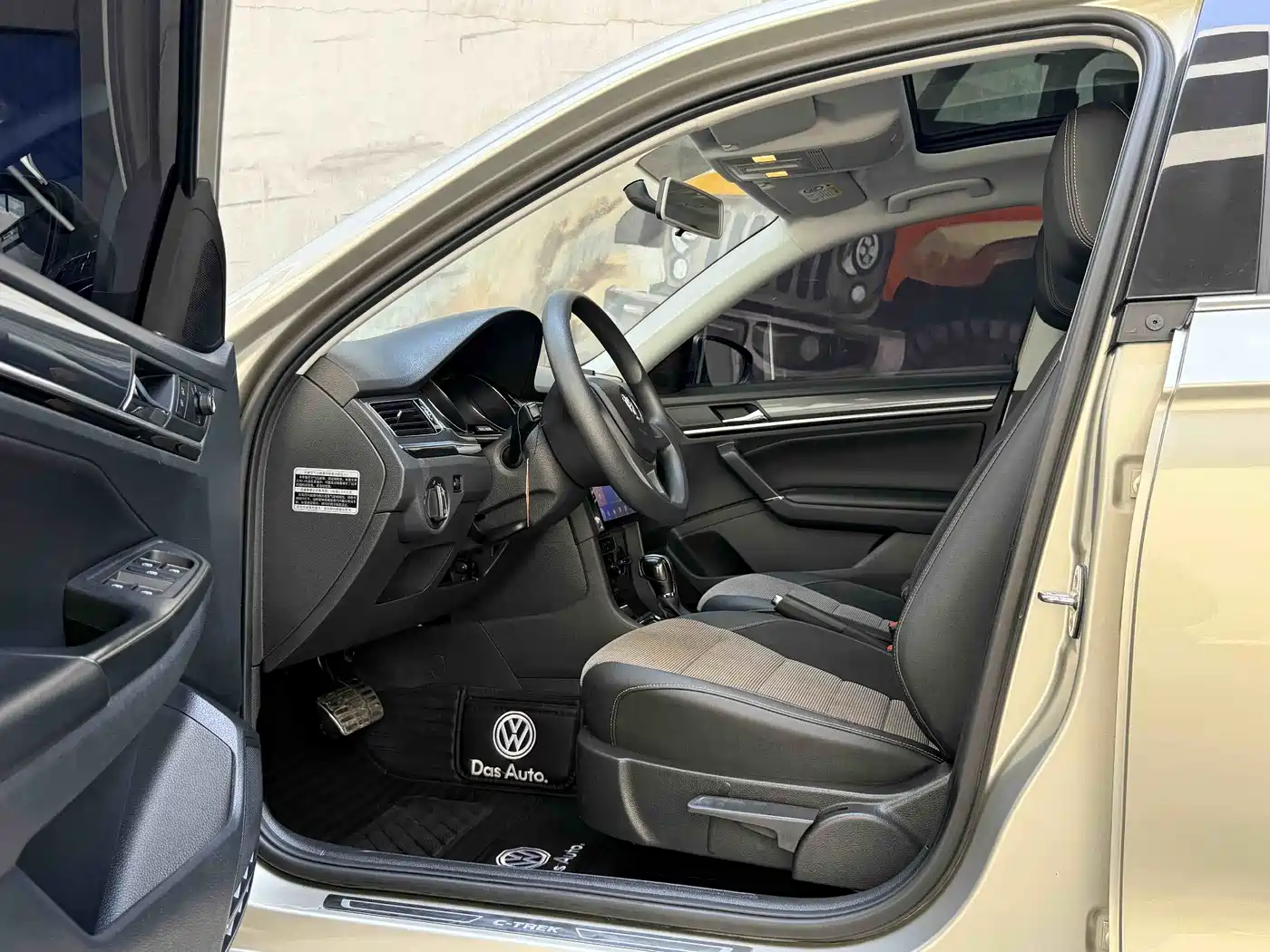 Volkswagen C-TREK 2017 1.6L Automatic Comfort фото 6