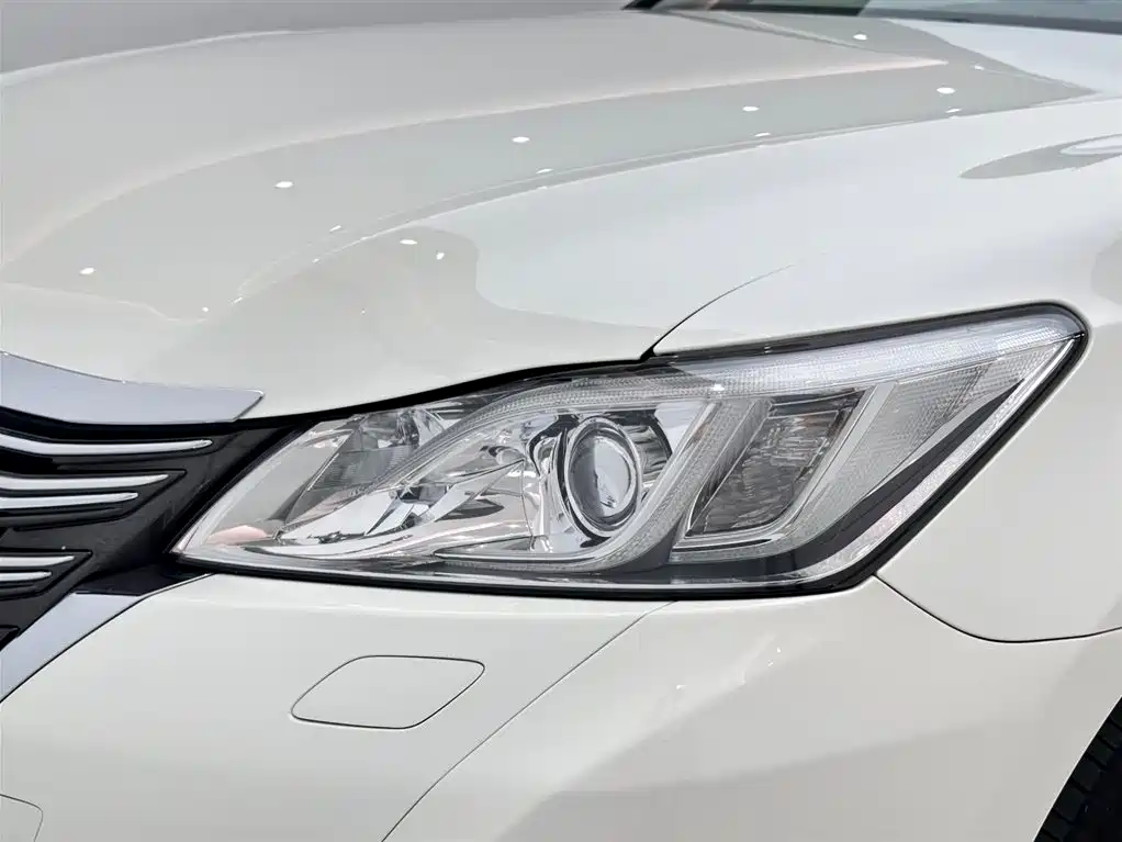 Toyota Crown 2017 2.0T Sport Edition фото 17