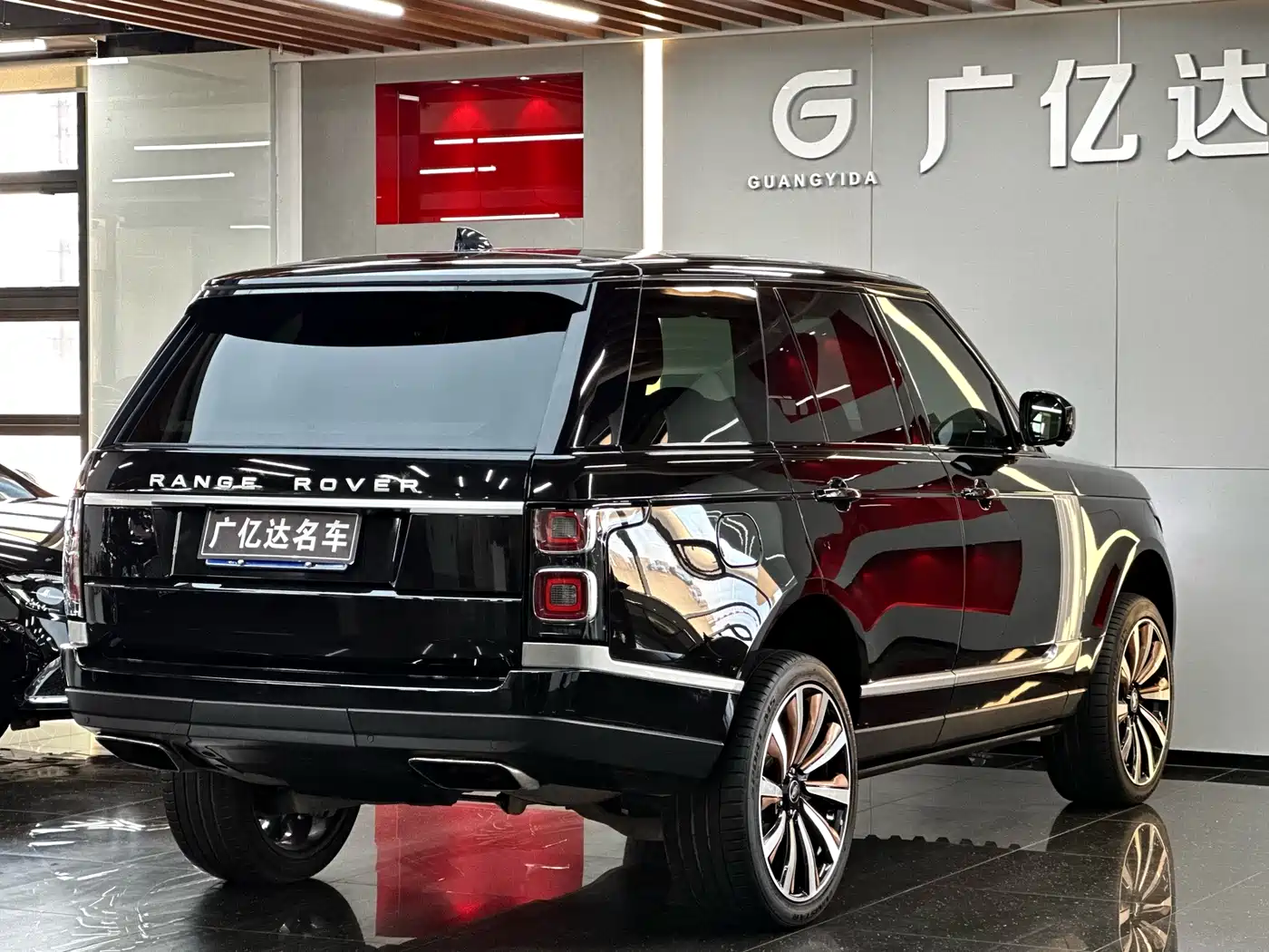 Land Rover Range Rover 2017 3.0 SC V6 Vogue фото 23