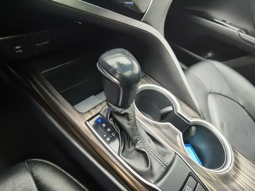 Toyota Camry 2019 Facelift 2.0G Luxury Edition фото 13