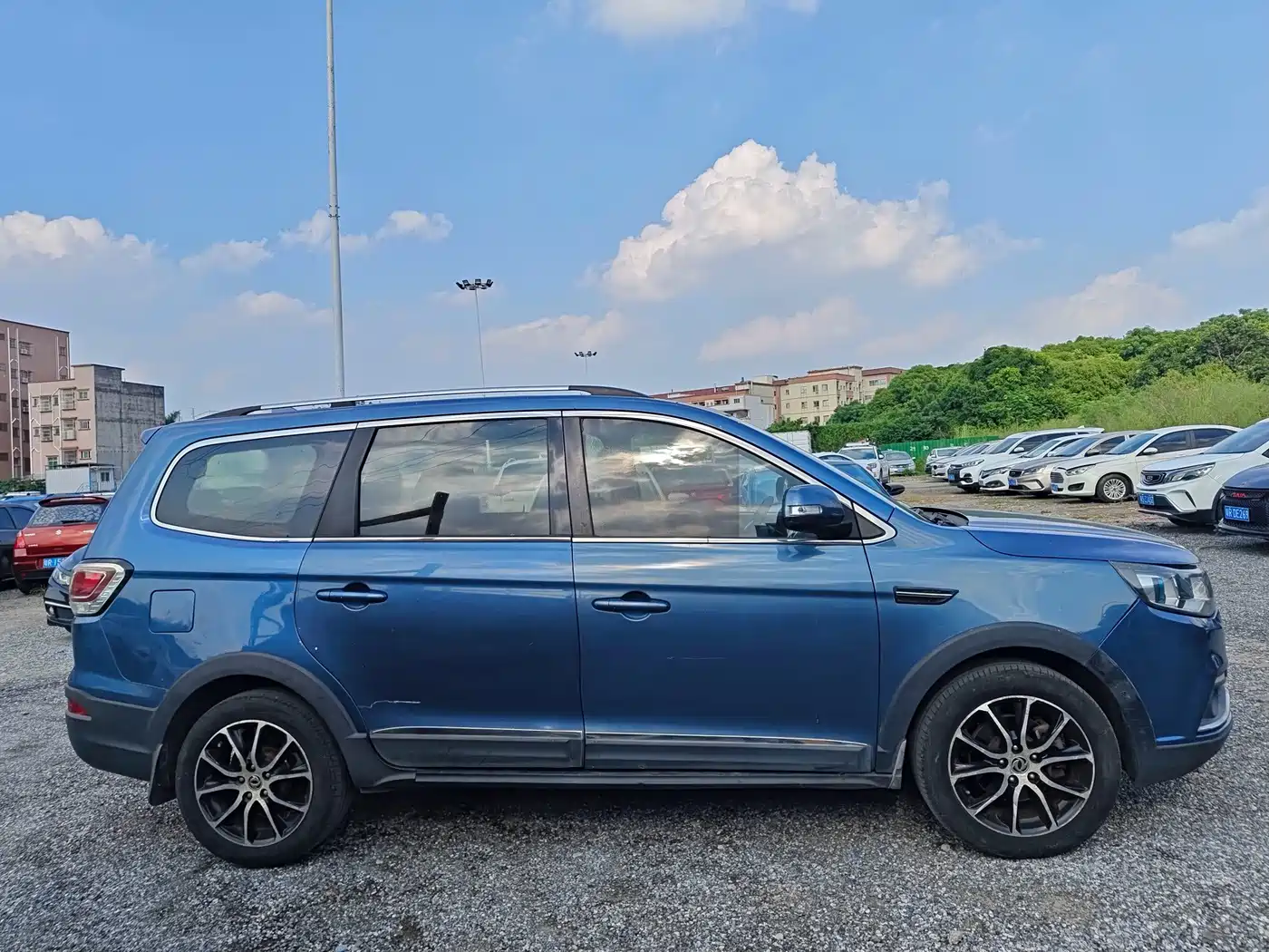 Dongfeng Fengxing Fengxing SX6 2017 2016 1.6L Manual Premium