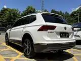 صورة 6 - Volkswagen Tiguan L