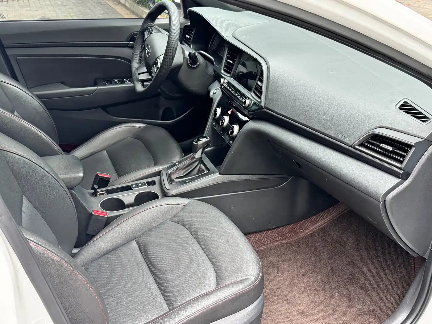 Hyundai Elantra 2019 1.4T Dual-clutch XuanDong·Vitality Type фото 13