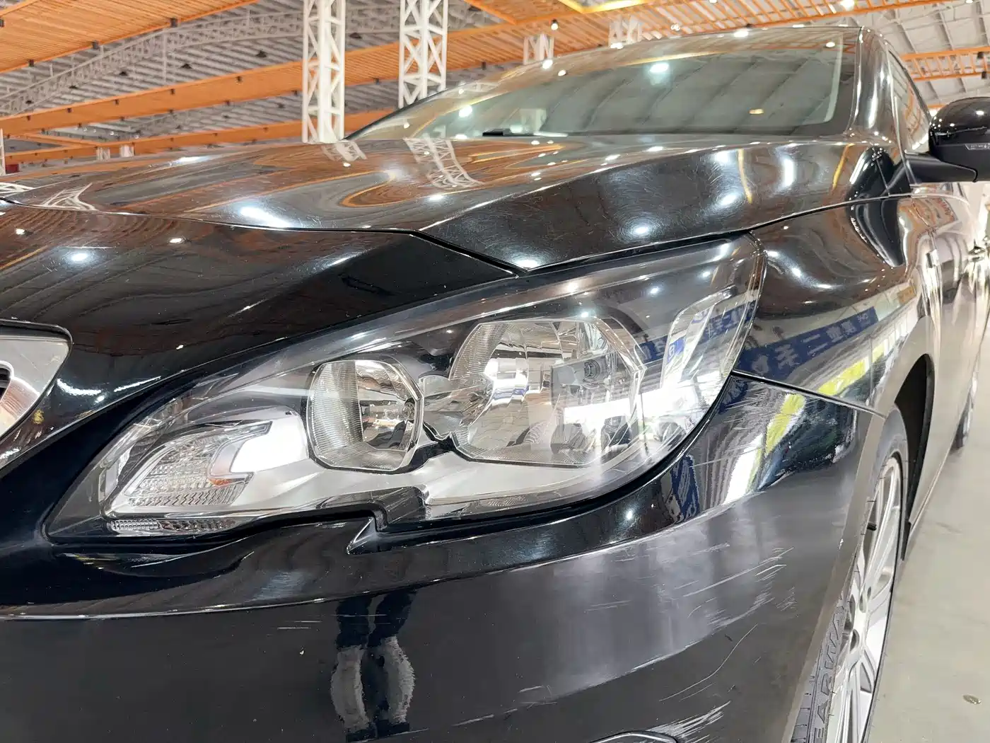 Peugeot 408 2015 Model 1.2T Automatic Luxury Edition фото 6