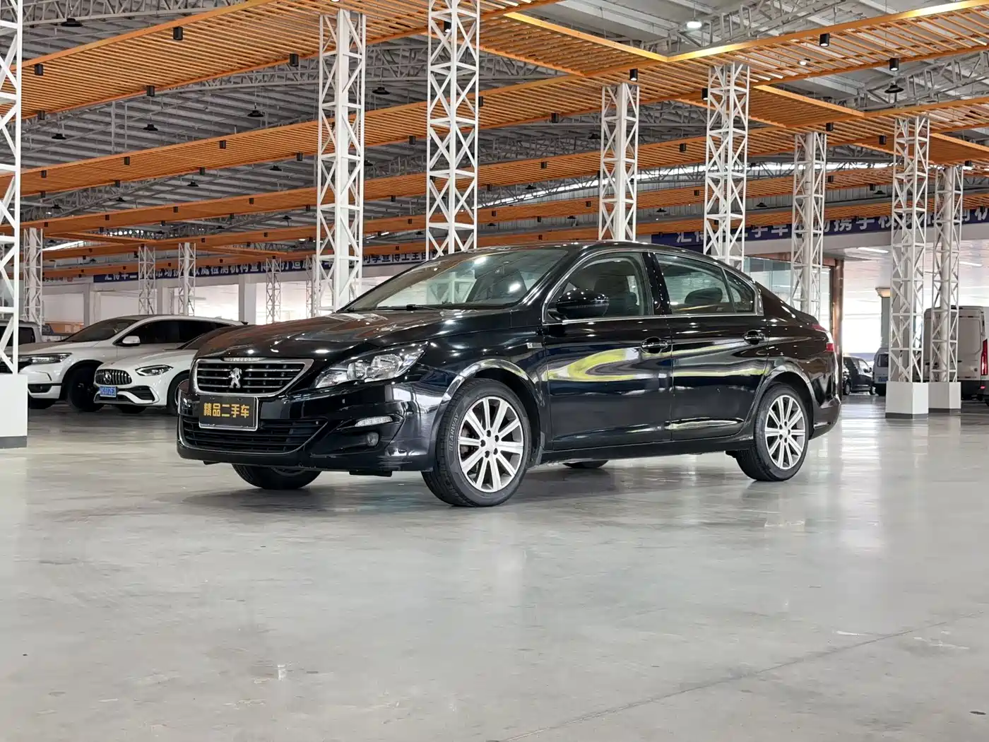Peugeot 408 2015 Model 1.2T Automatic Luxury Edition