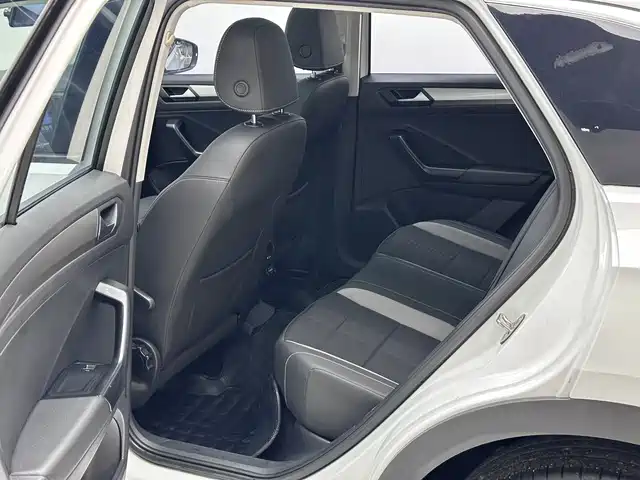 VOLKSWAGEN T ROC EXPLORING SONGS