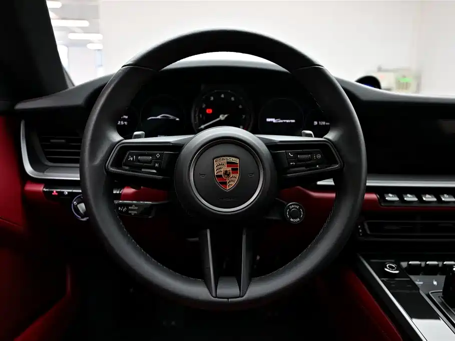 Porsche 911 2023 Carrera 3.0T фото 7