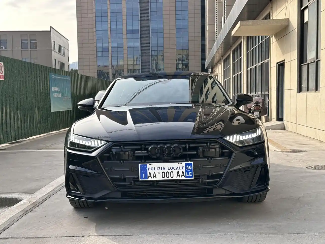 Audi A7L 2024 45 TFSI quattro S-line Black Warrior Edition фото 2