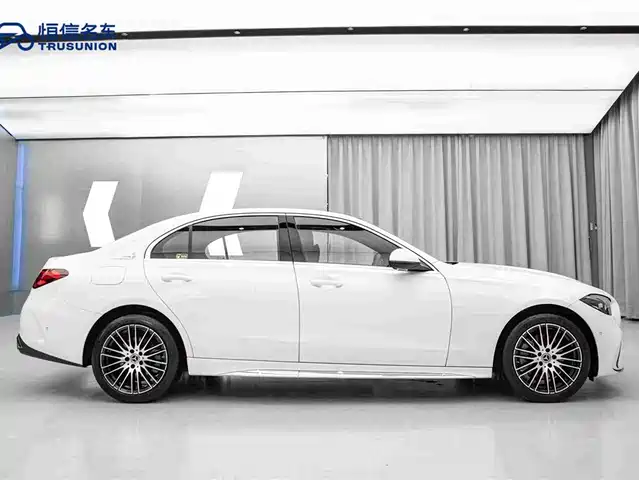 Mercedes-Benz C-Class 2024 C 260 L Sport — фото 4