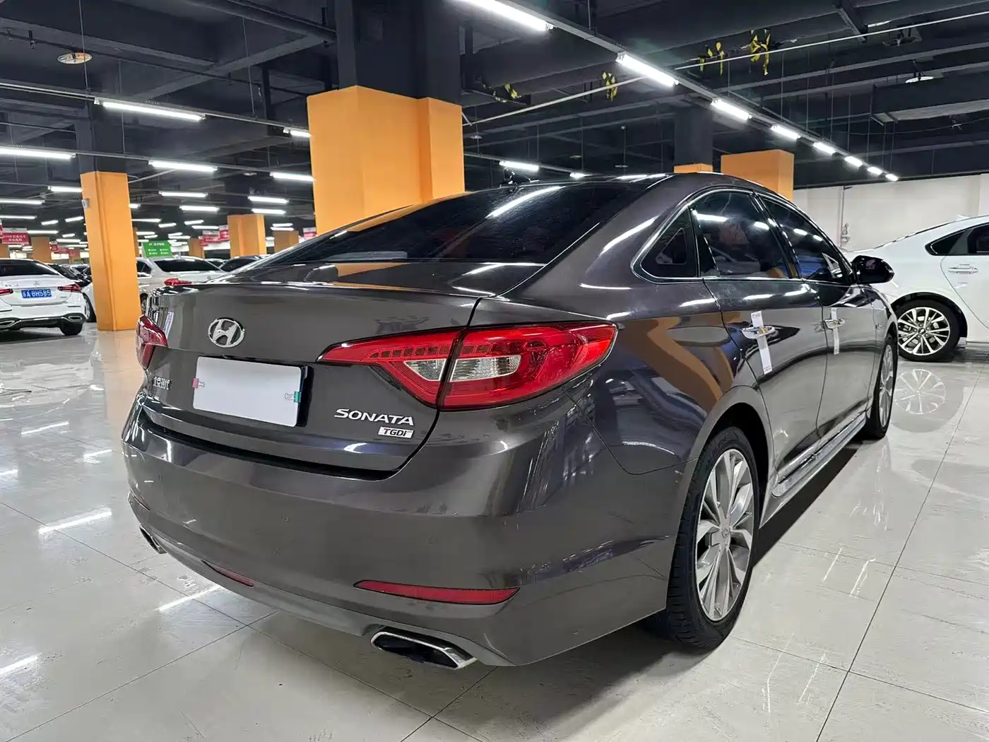 Hyundai Sonata 2015 1.6T DLX Premium фото 13