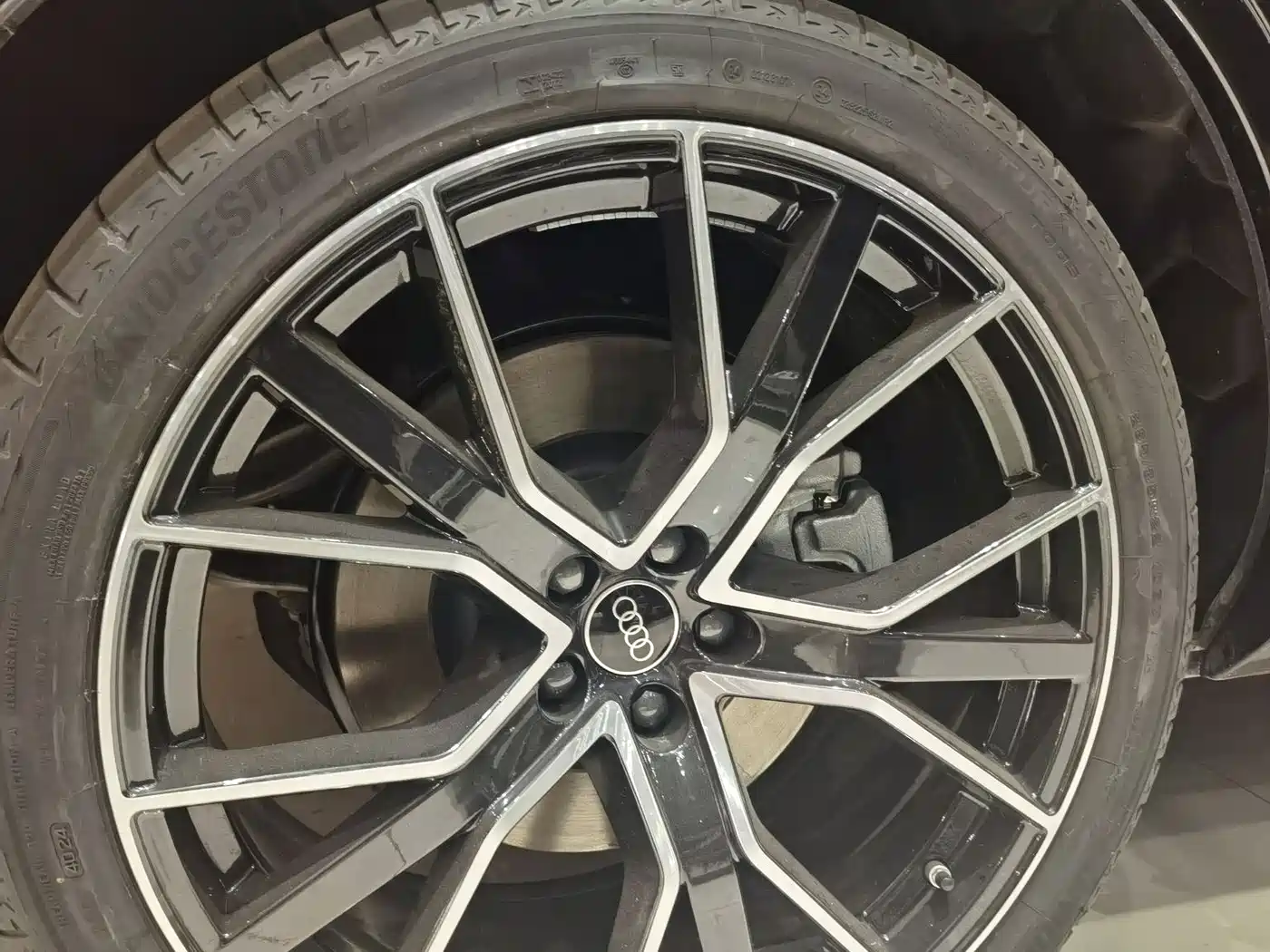 Audi Q7 2025 55 TFSI quattro S line Premium фото 21